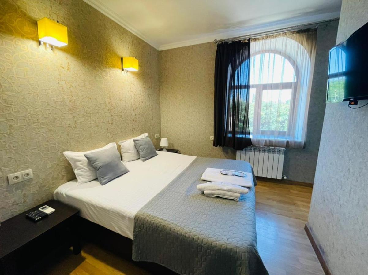 My Cityhotel Тбілісі Екстер'єр фото
